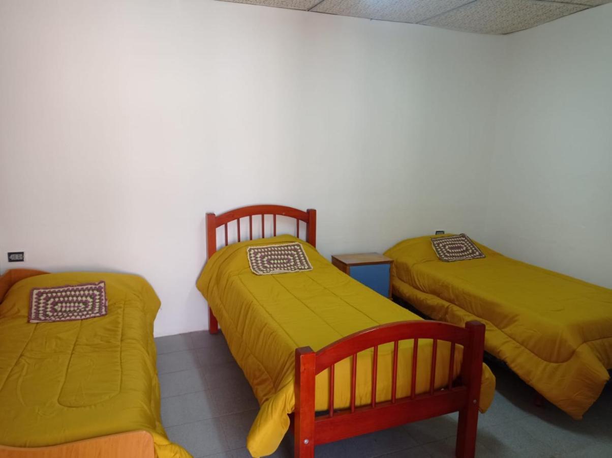 Hostel Yanay Chilecito Buitenkant foto